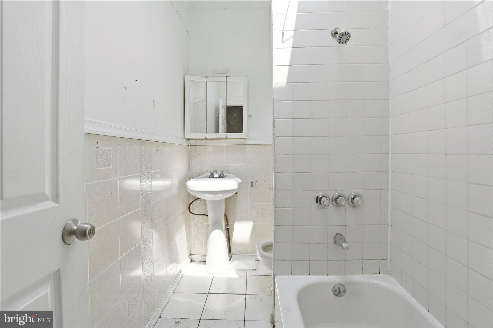 BELAIR-EDISON - Residential