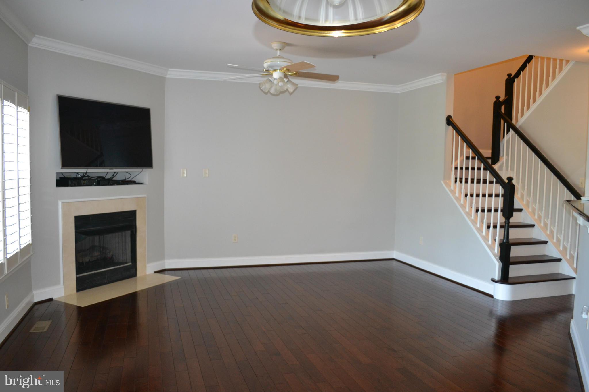 WAVERLY WOODS - Residential