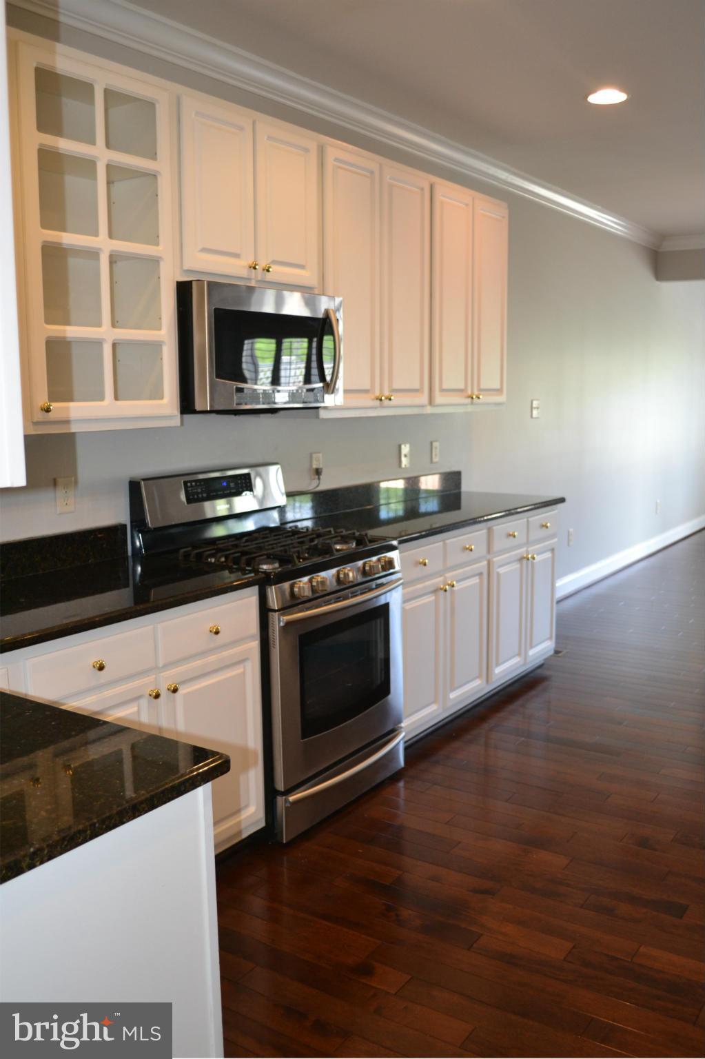 WAVERLY WOODS - Residential