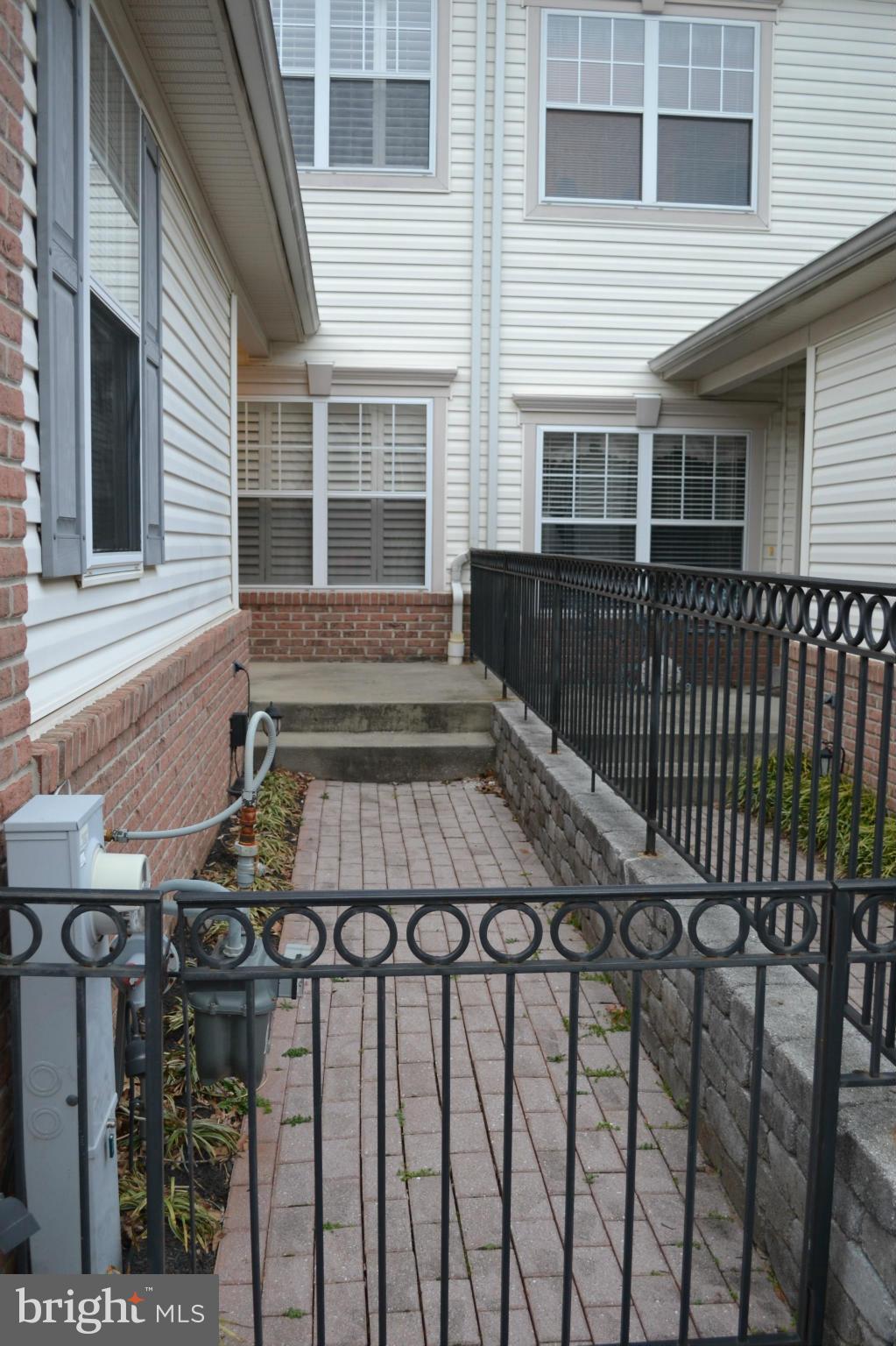 WAVERLY WOODS - Residential