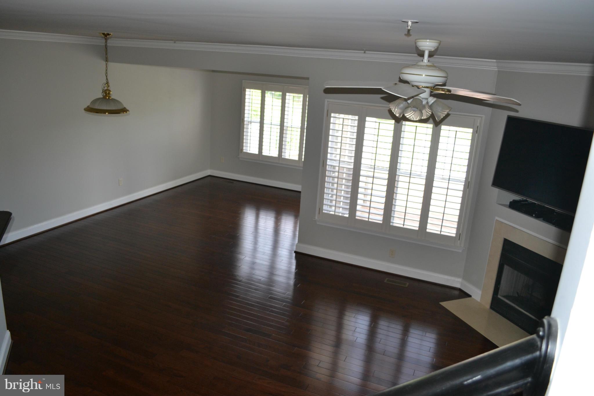 WAVERLY WOODS - Residential