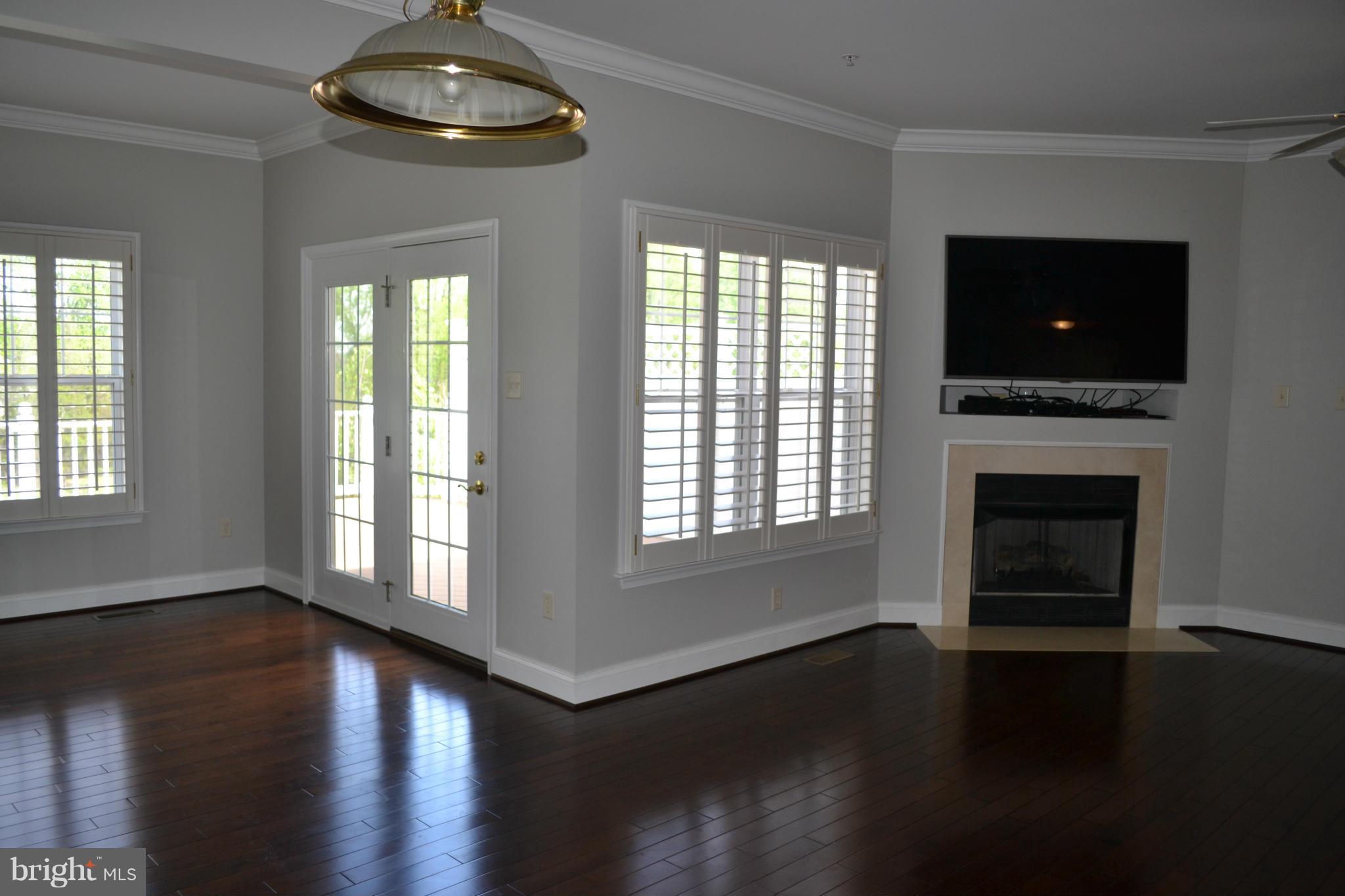 WAVERLY WOODS - Residential