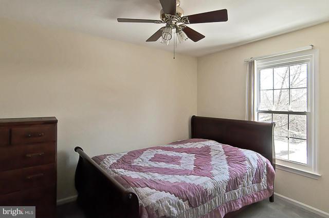 OAK SPRINGS - Residential