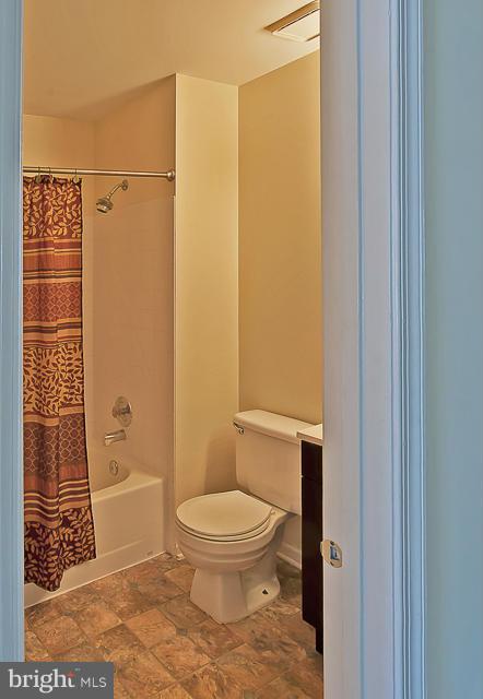 OAK SPRINGS - Residential