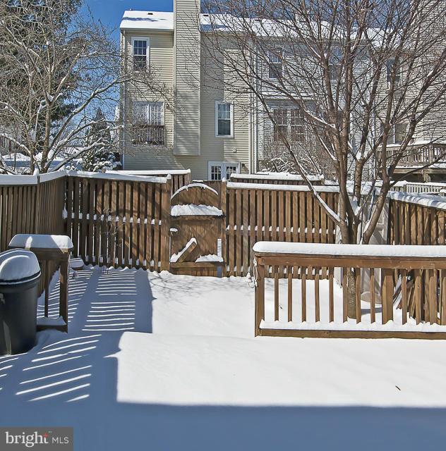 OAK SPRINGS - Residential