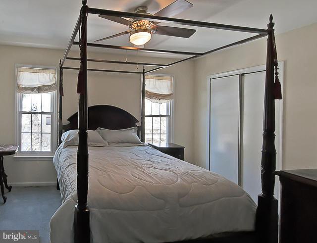 OAK SPRINGS - Residential