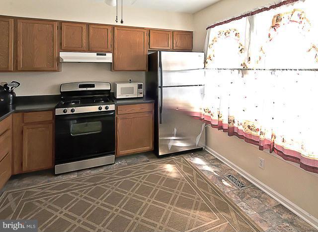 OAK SPRINGS - Residential