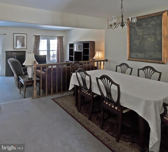 OAK SPRINGS - Residential