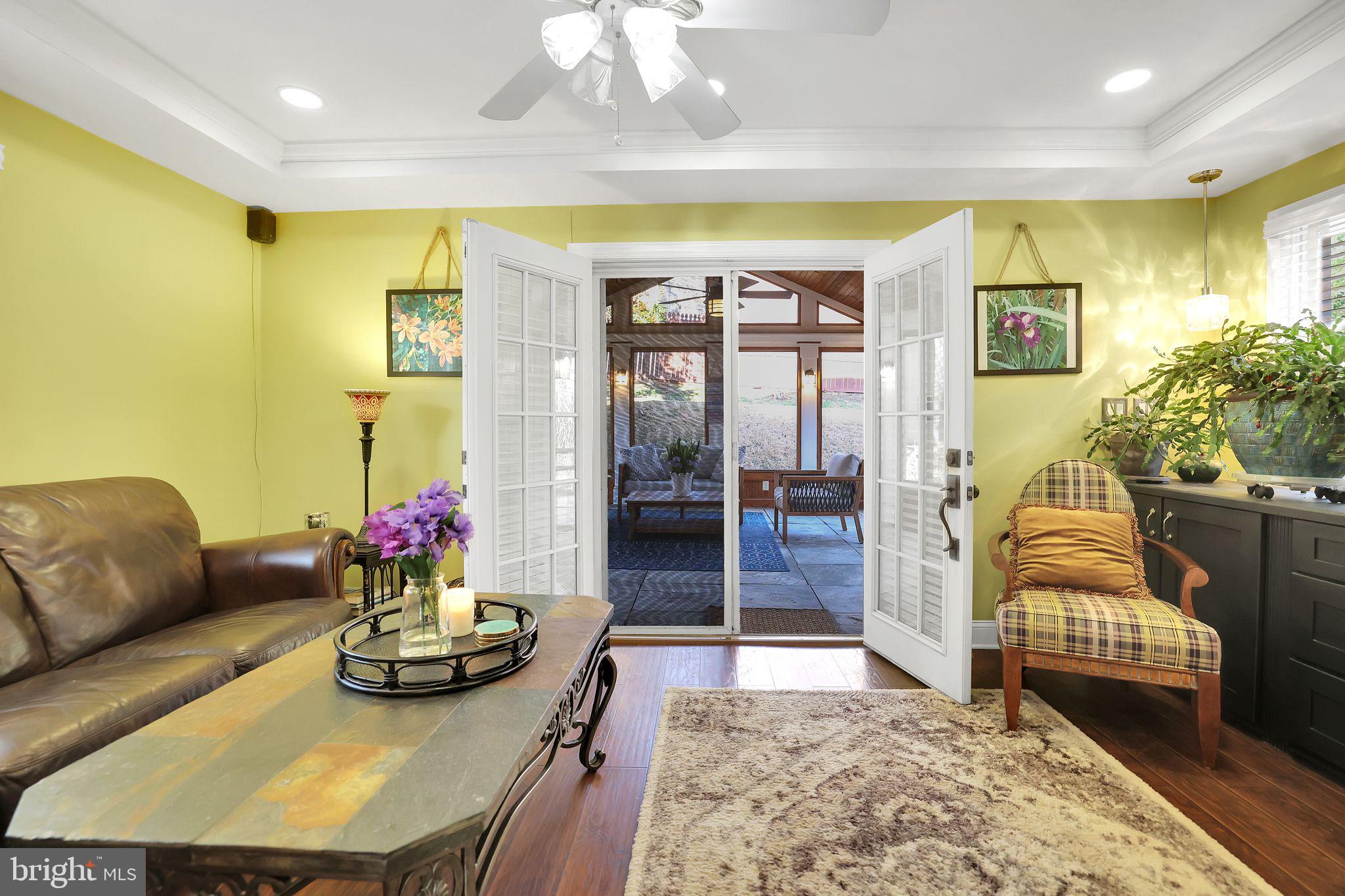 BELVEDERE SQUARE - Residential