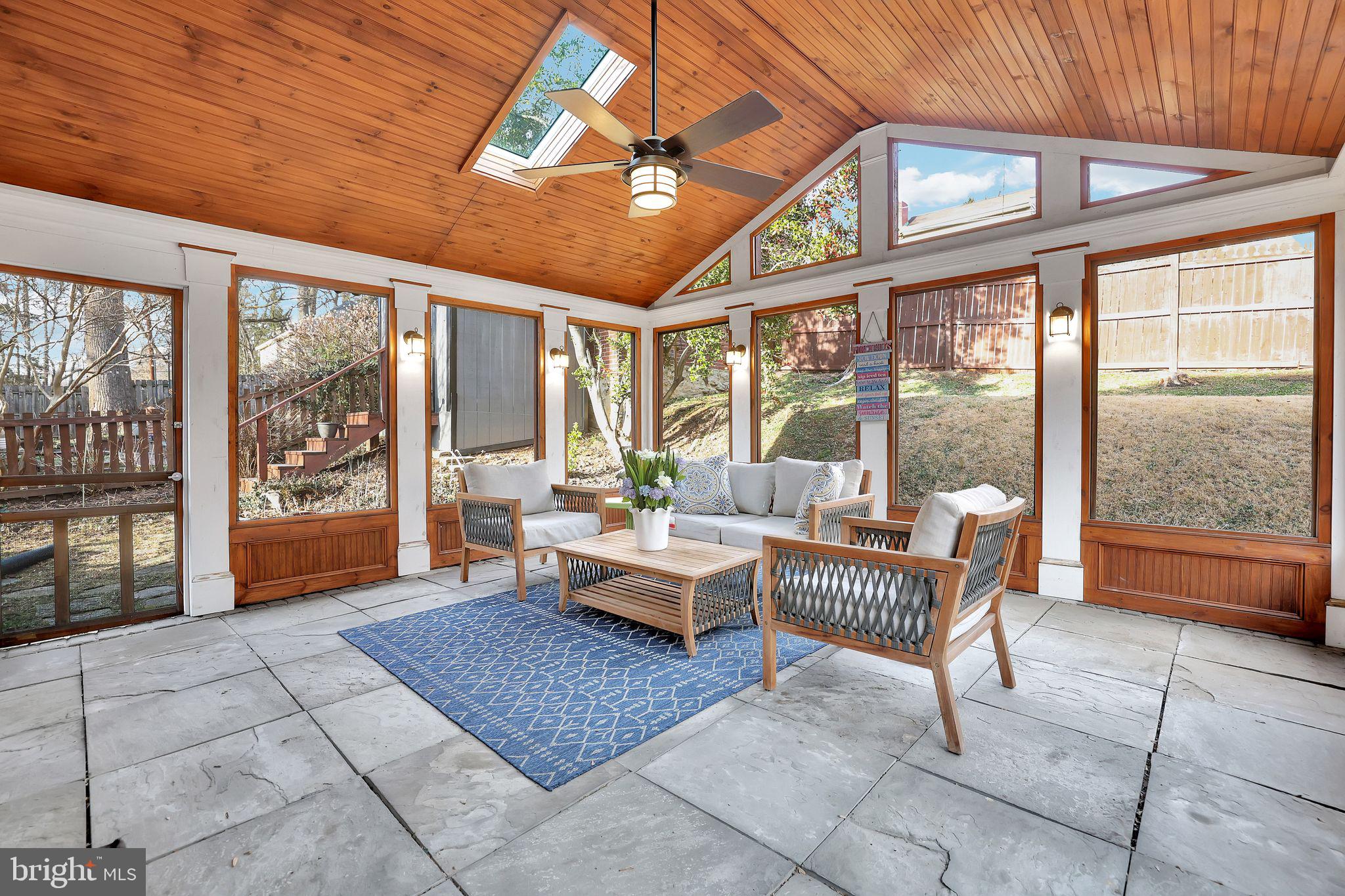 BELVEDERE SQUARE - Residential