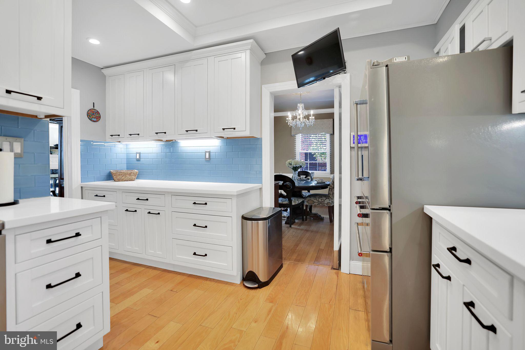 BELVEDERE SQUARE - Residential