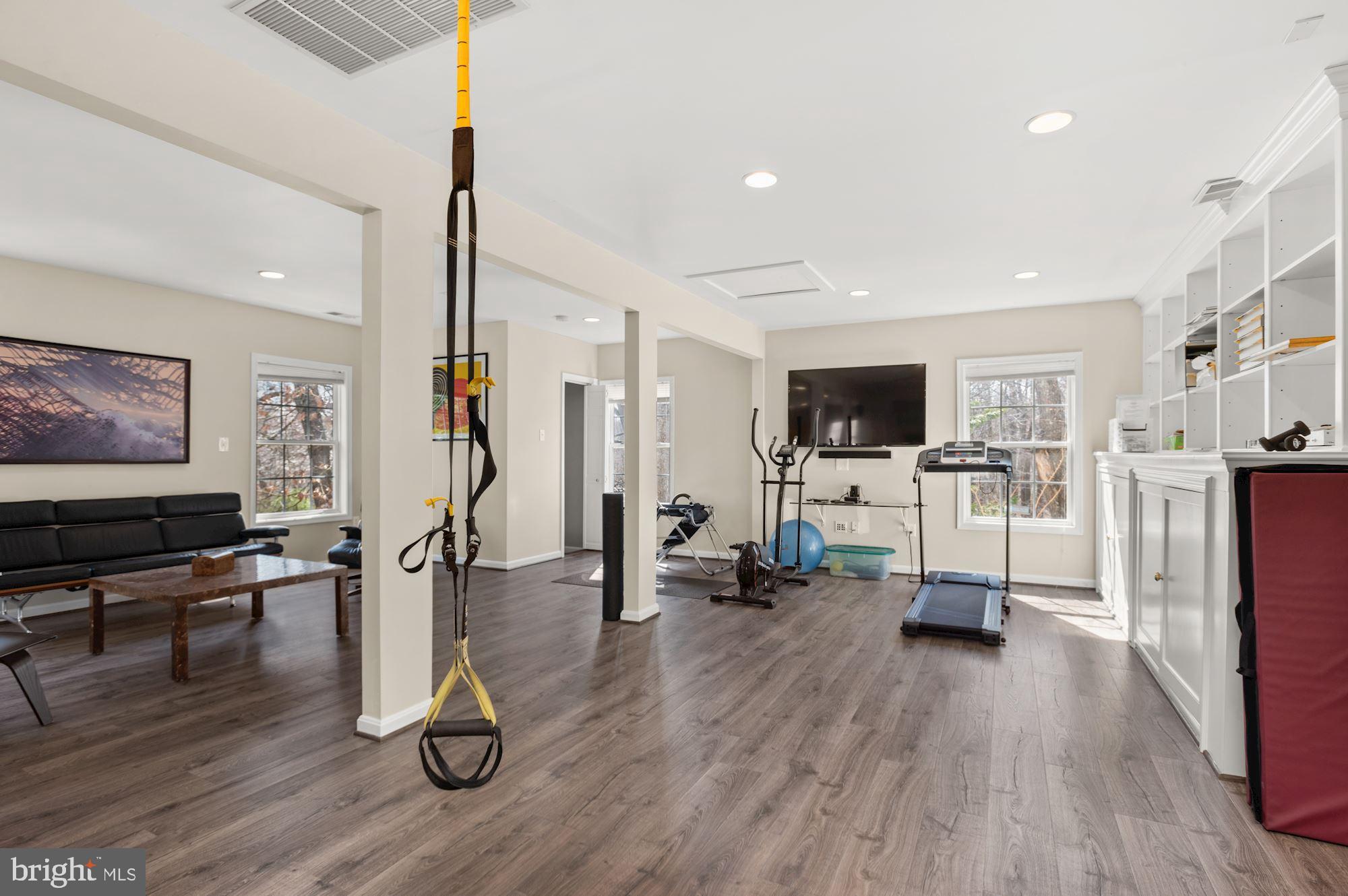 PINEY GLEN FARMS - Residential