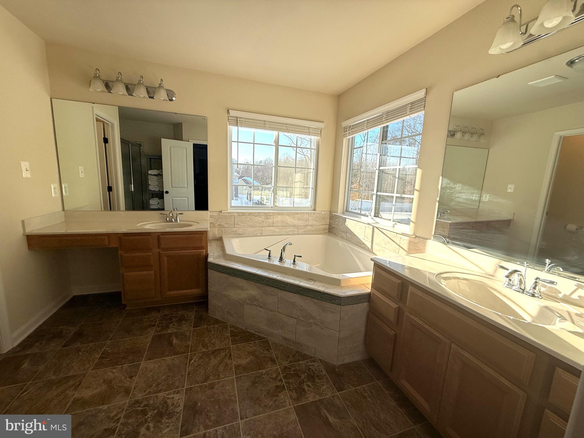 FOXWOOD - Residential