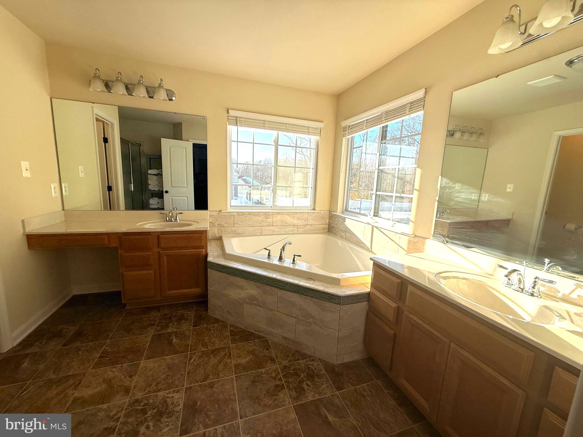 FOXWOOD - Residential