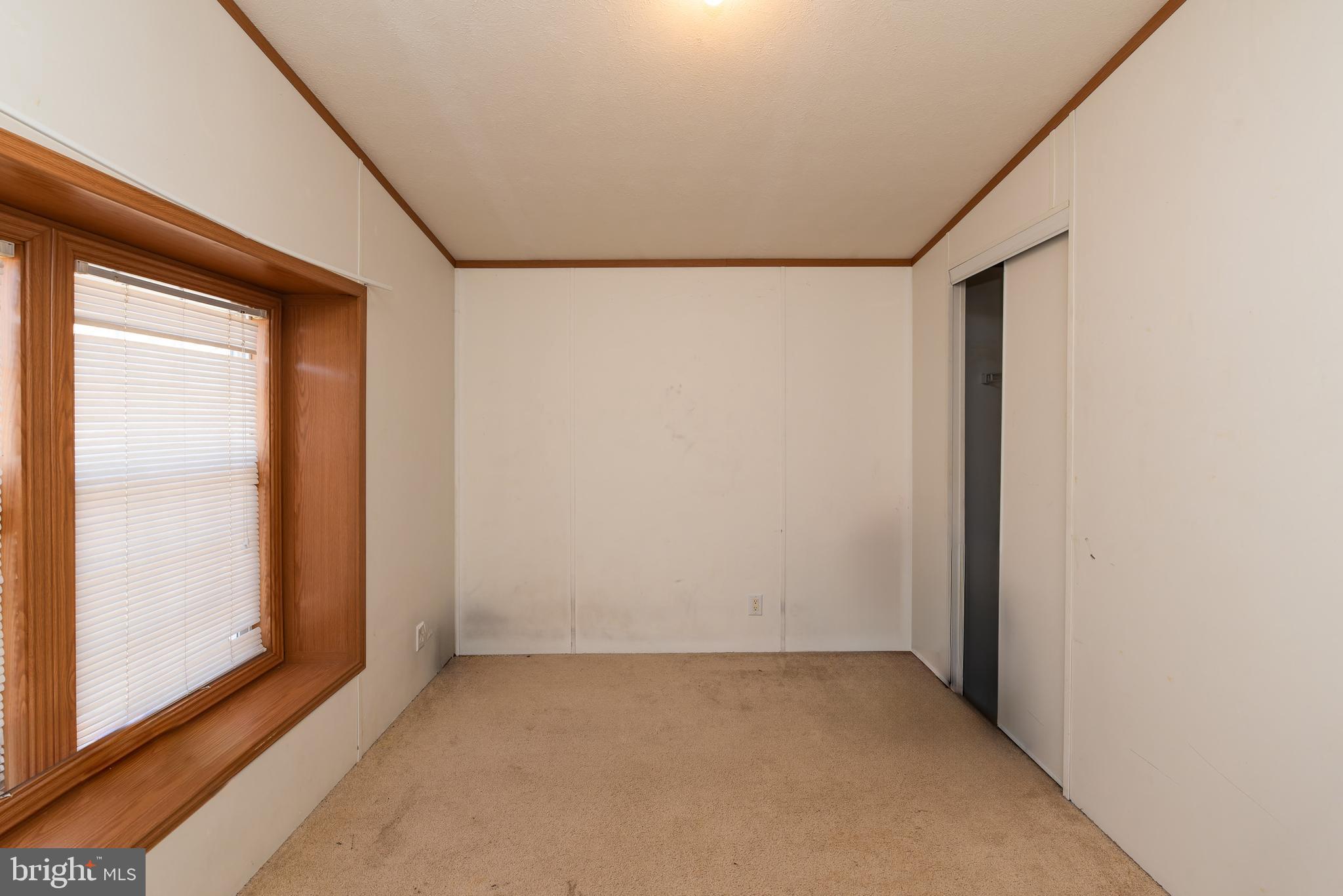 FAIRVIEW MANOR - Residential