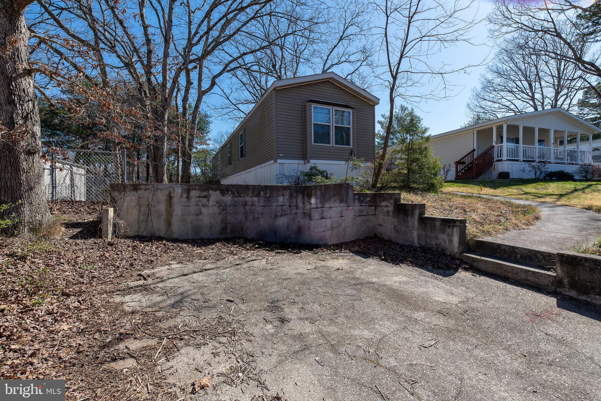 FAIRVIEW MANOR - Residential