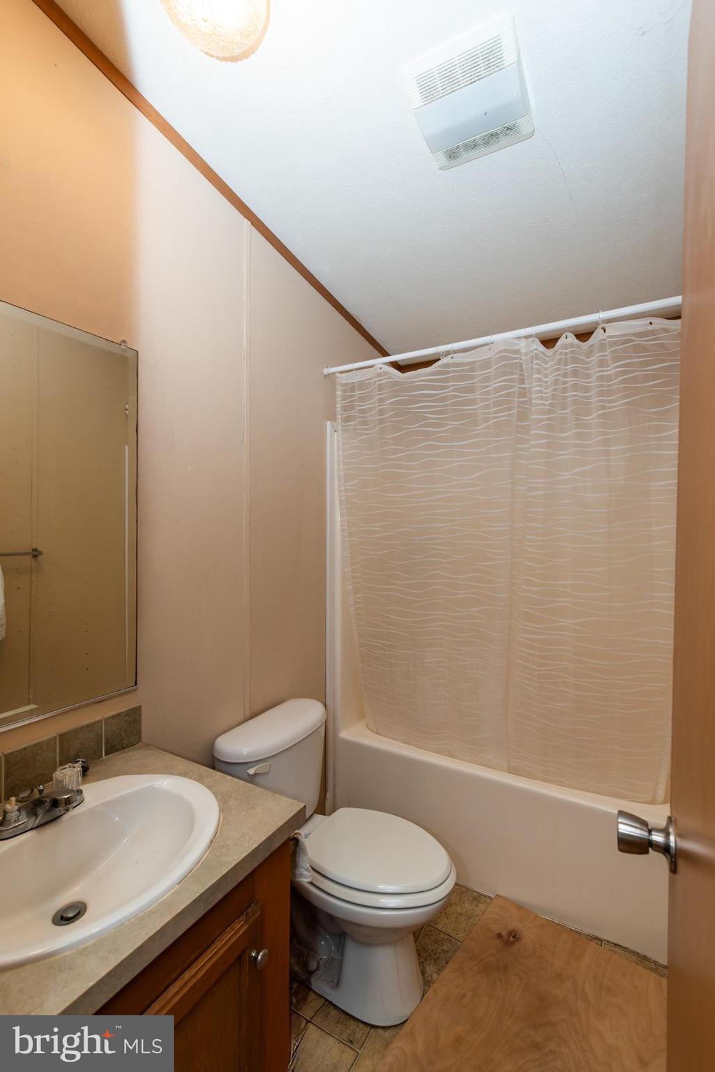 FAIRVIEW MANOR - Residential