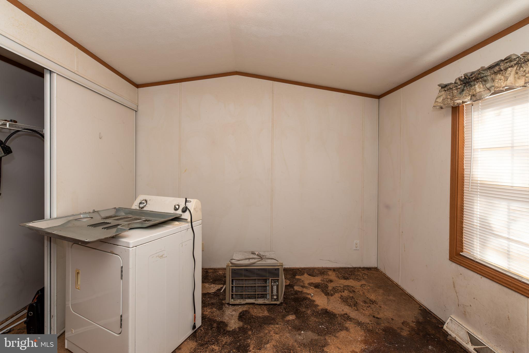 FAIRVIEW MANOR - Residential