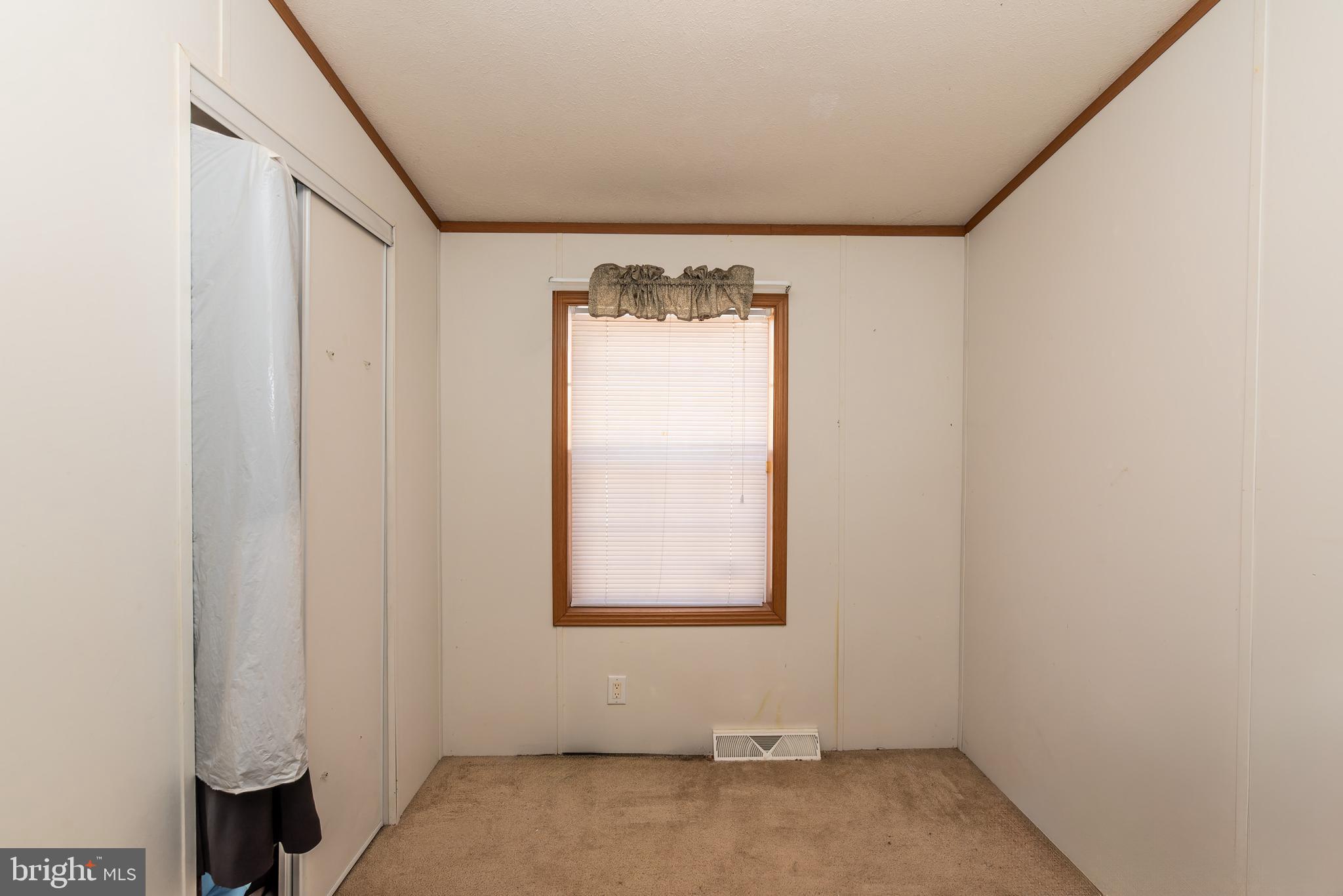 FAIRVIEW MANOR - Residential