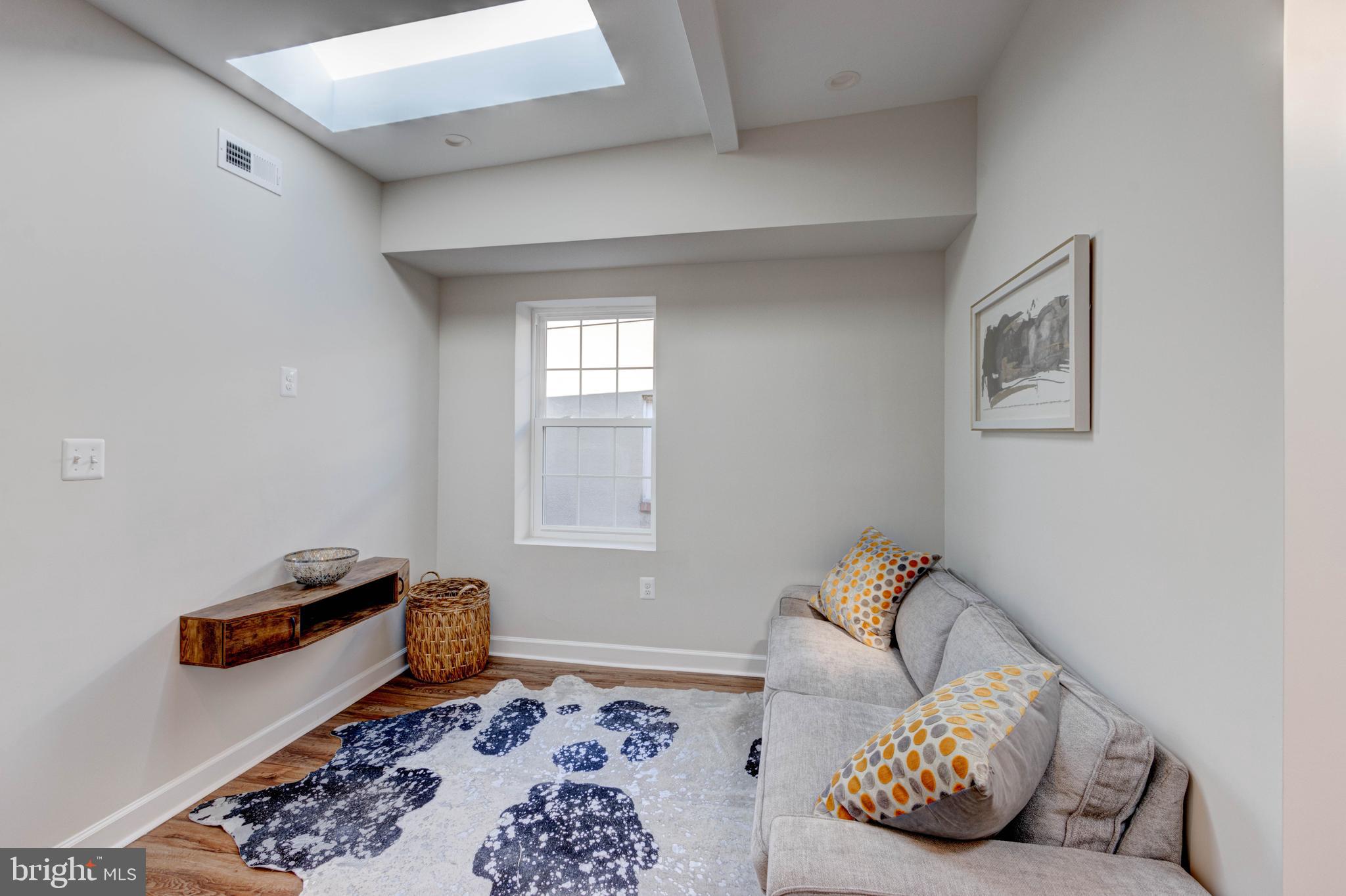 RESERVOIR HILL - Residential
