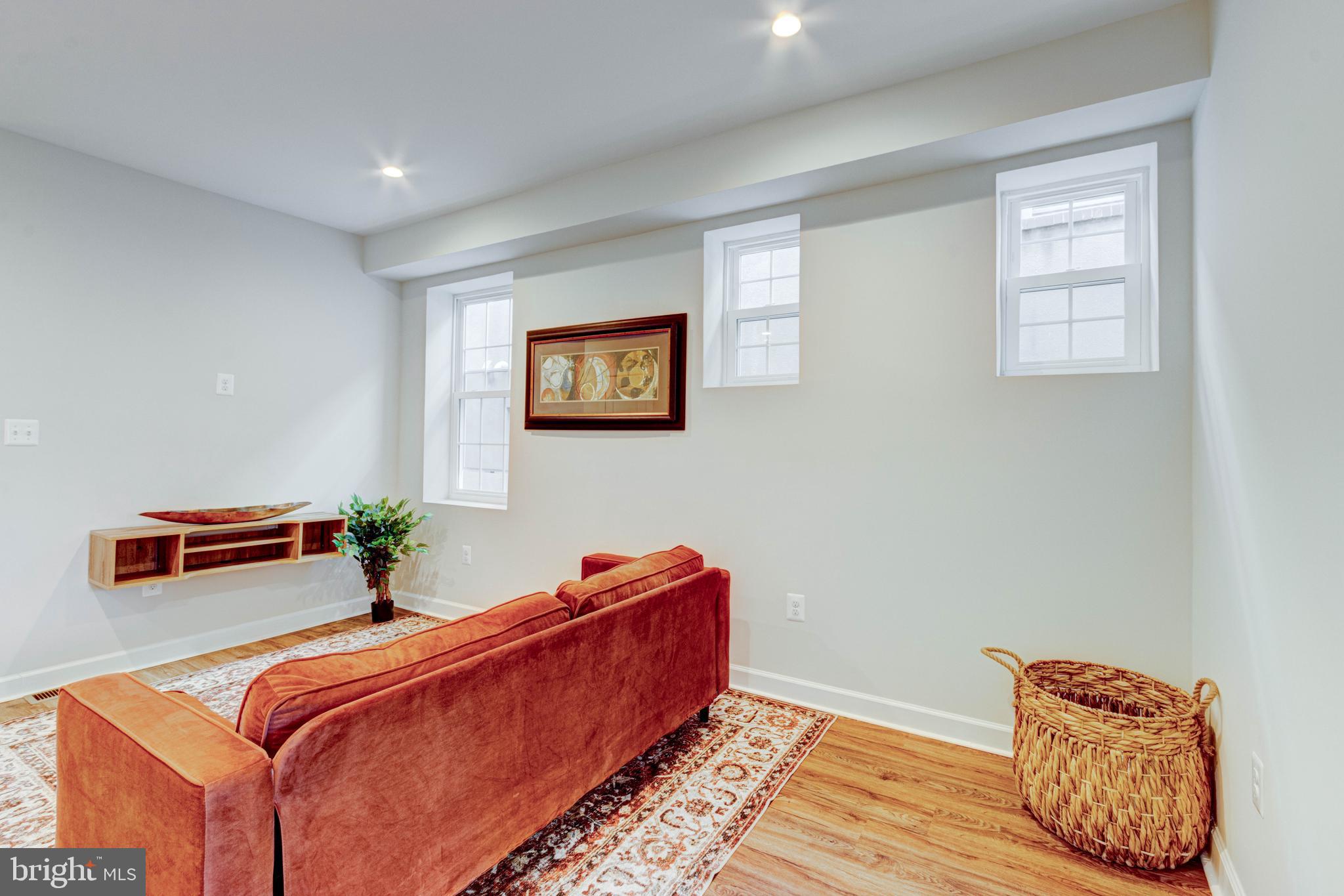 RESERVOIR HILL - Residential