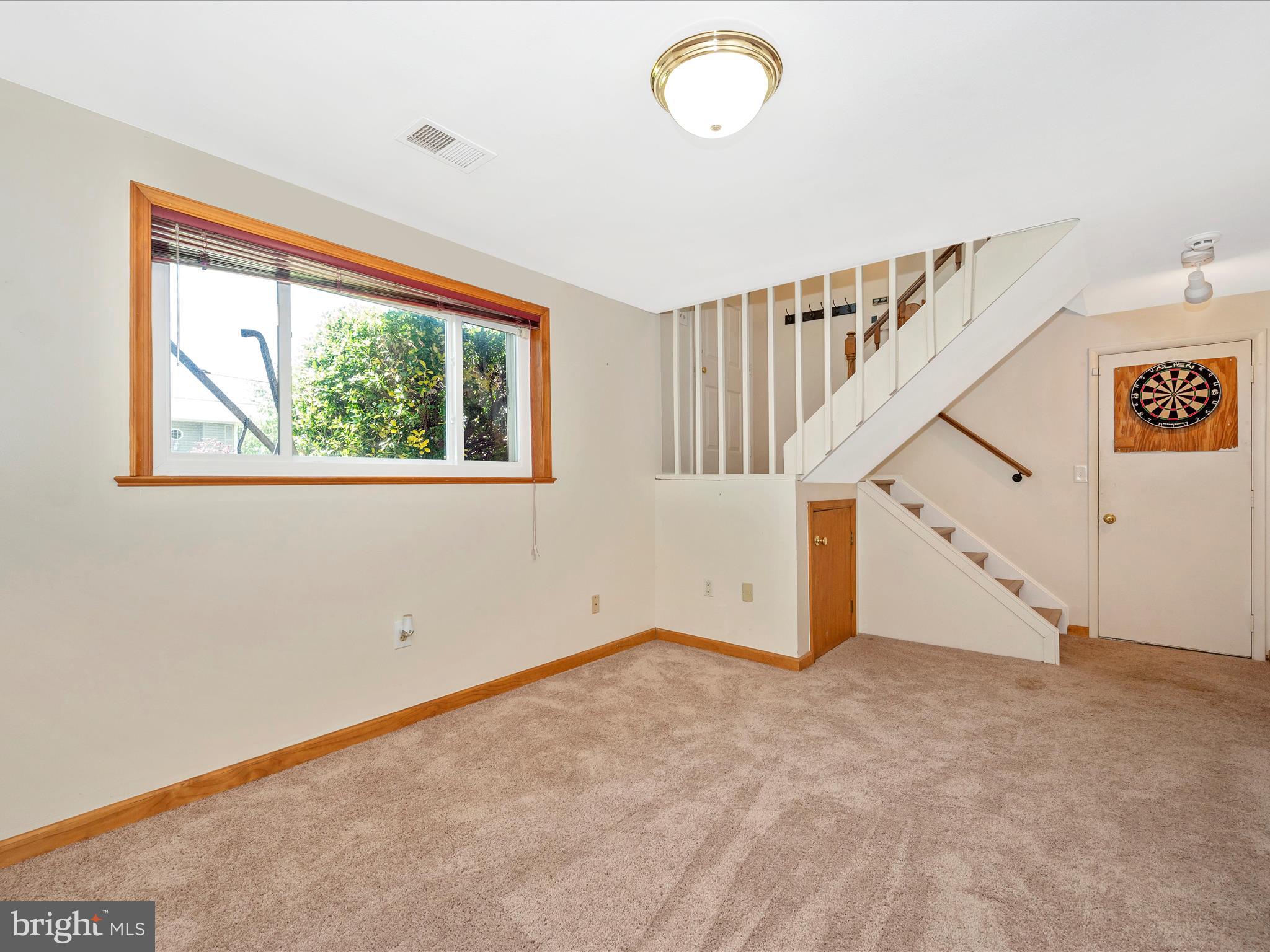 AMBER MEADOWS - Residential Lease