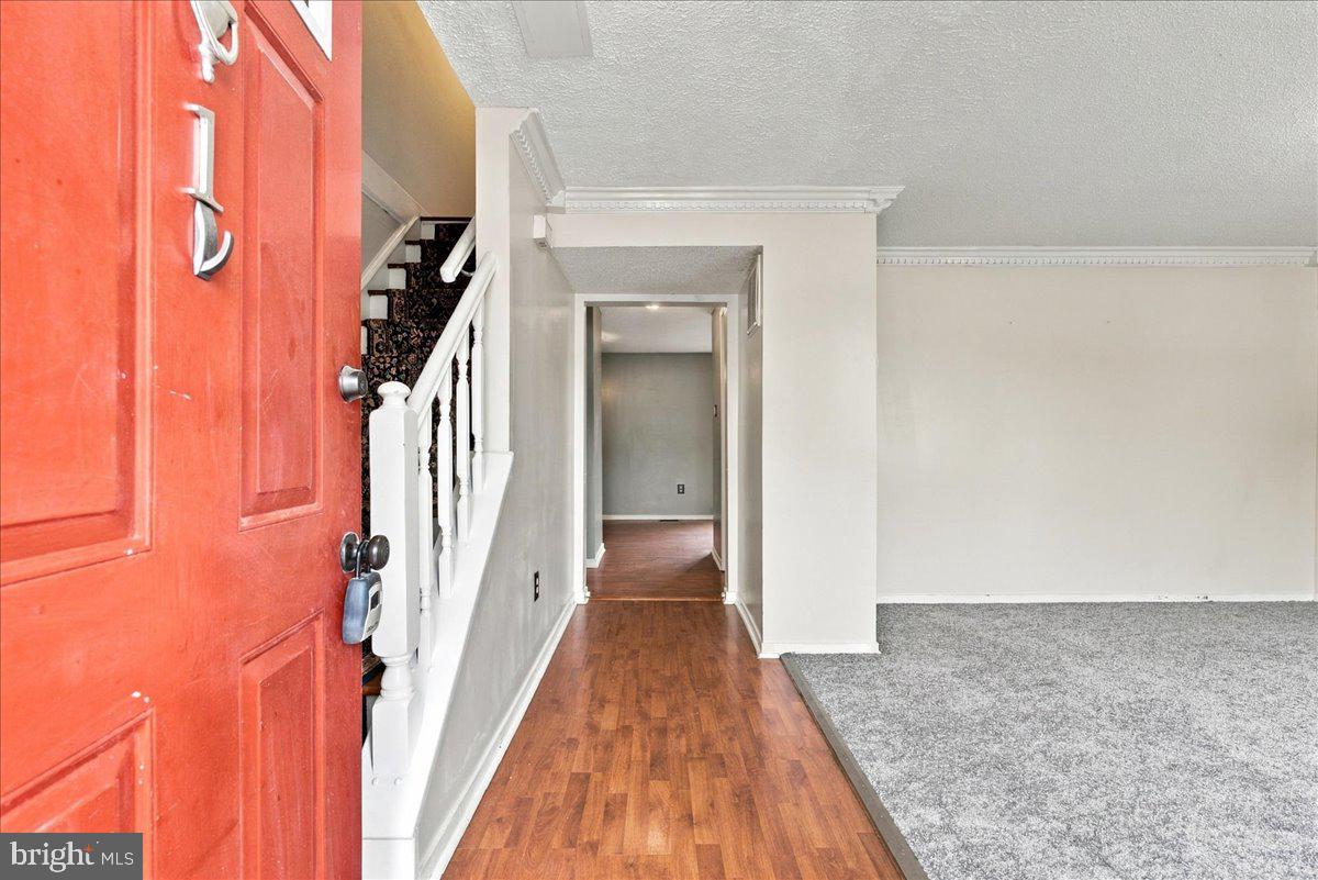 1 E HART STREET