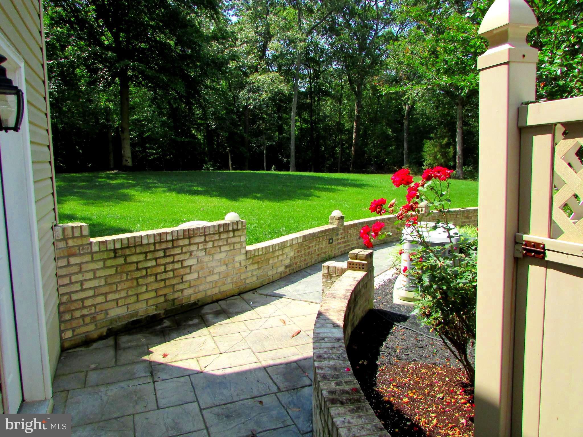 PRESTON'S ESTATES - Residential