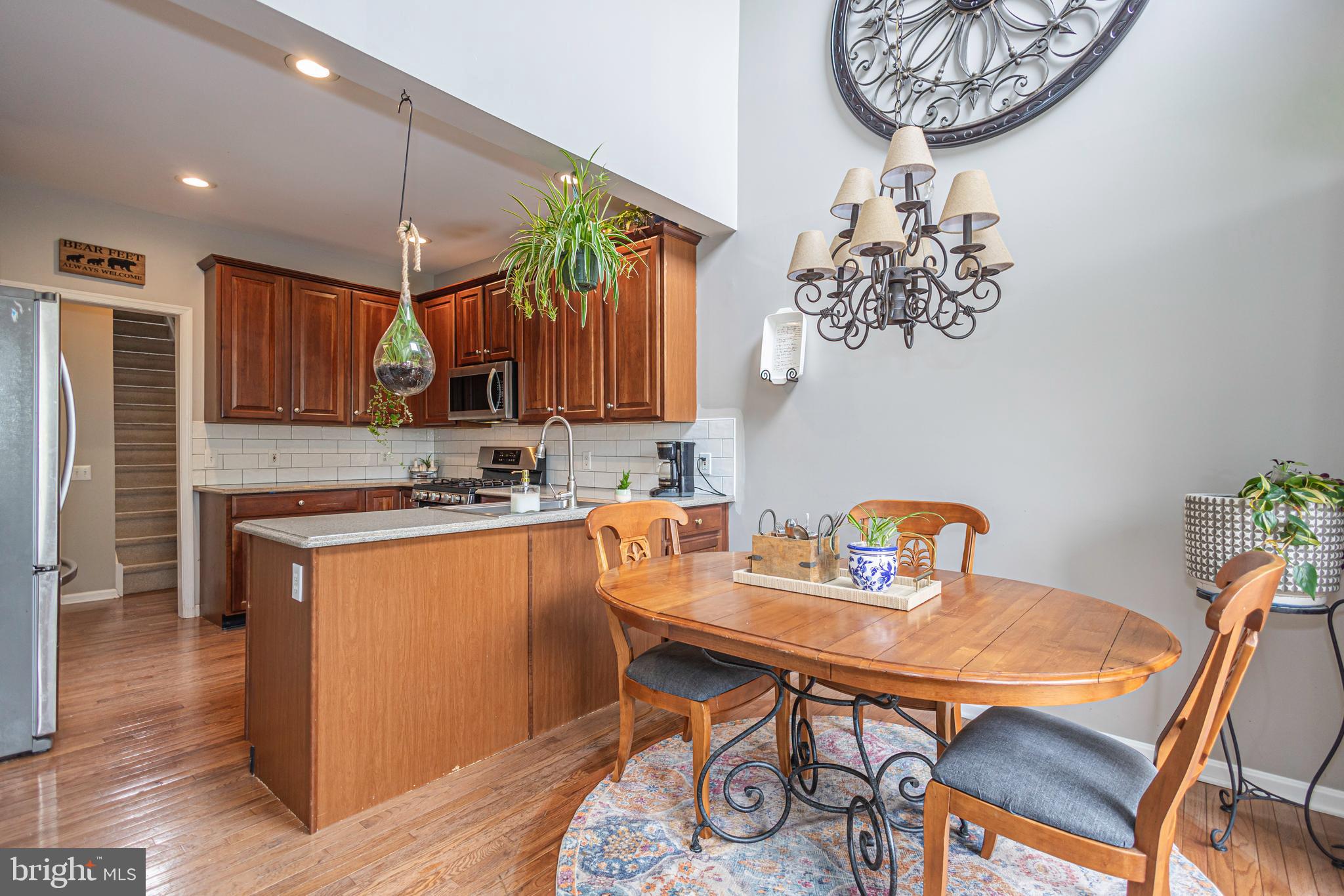 DOYLESTOWN STATION - Residential