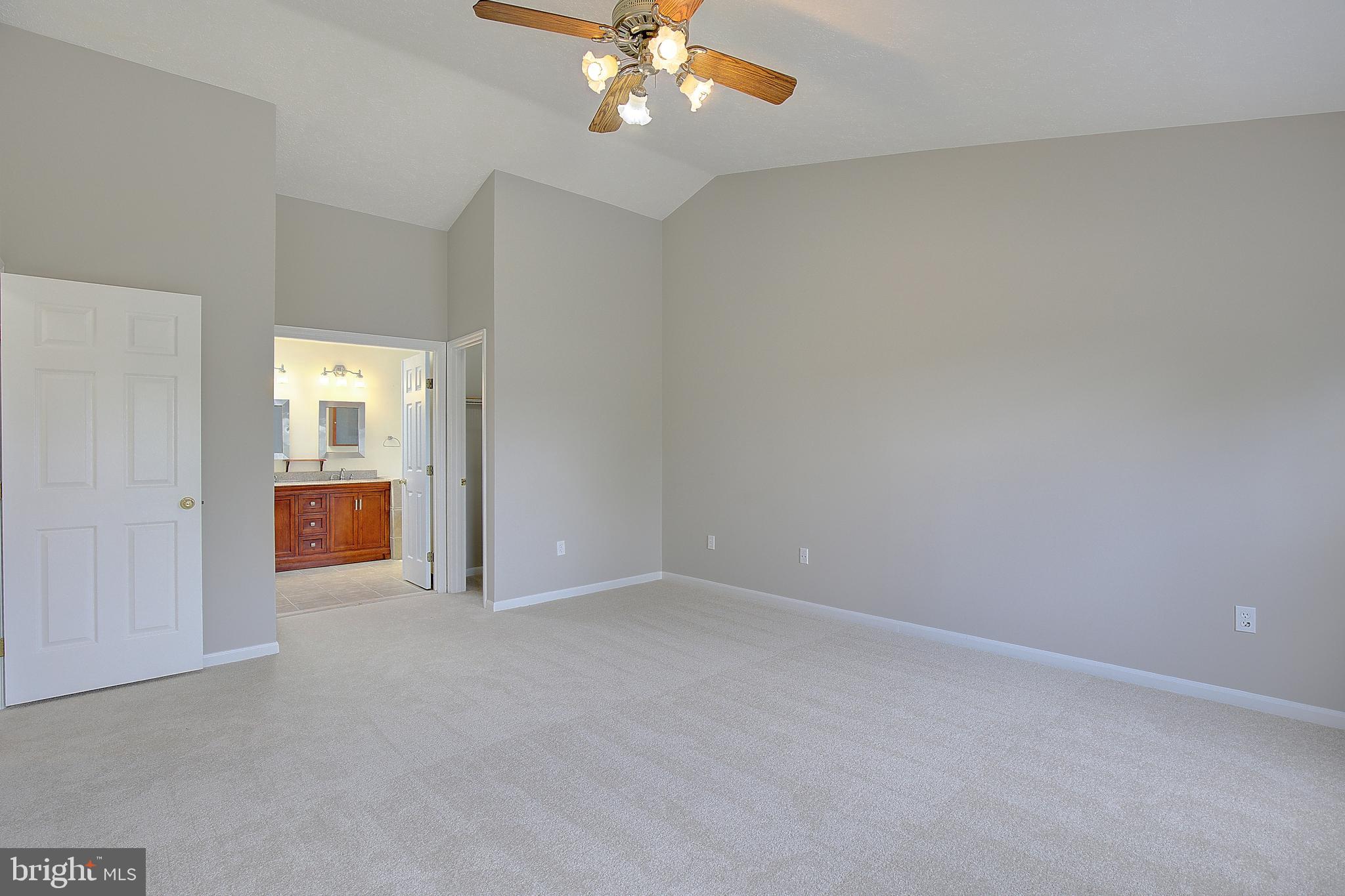 SPRINGFIELD MANOR - Residential