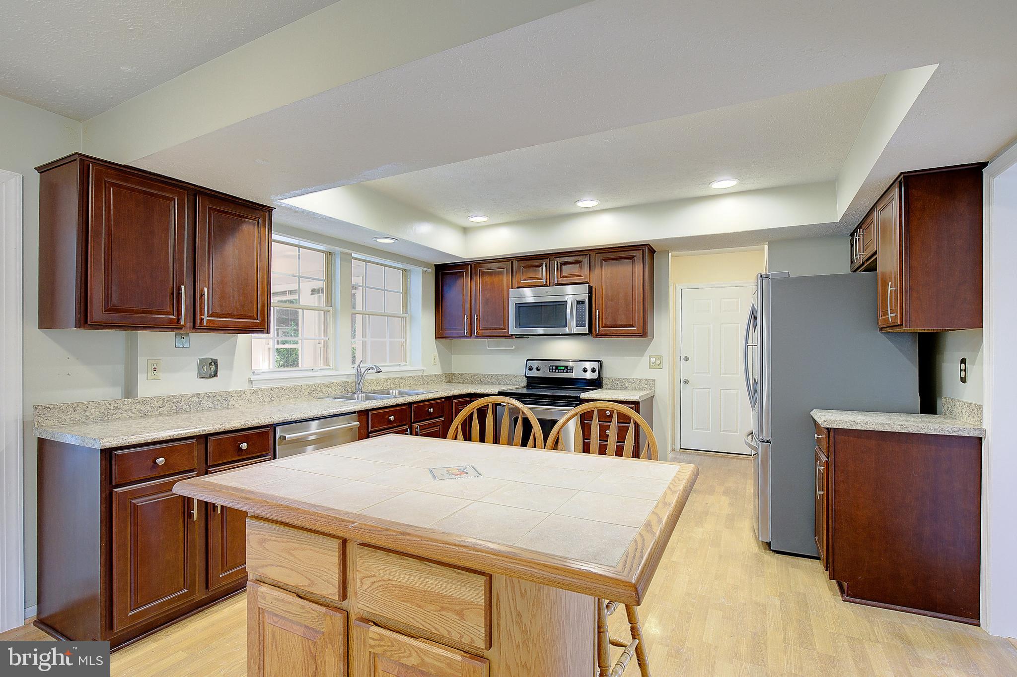 SPRINGFIELD MANOR - Residential