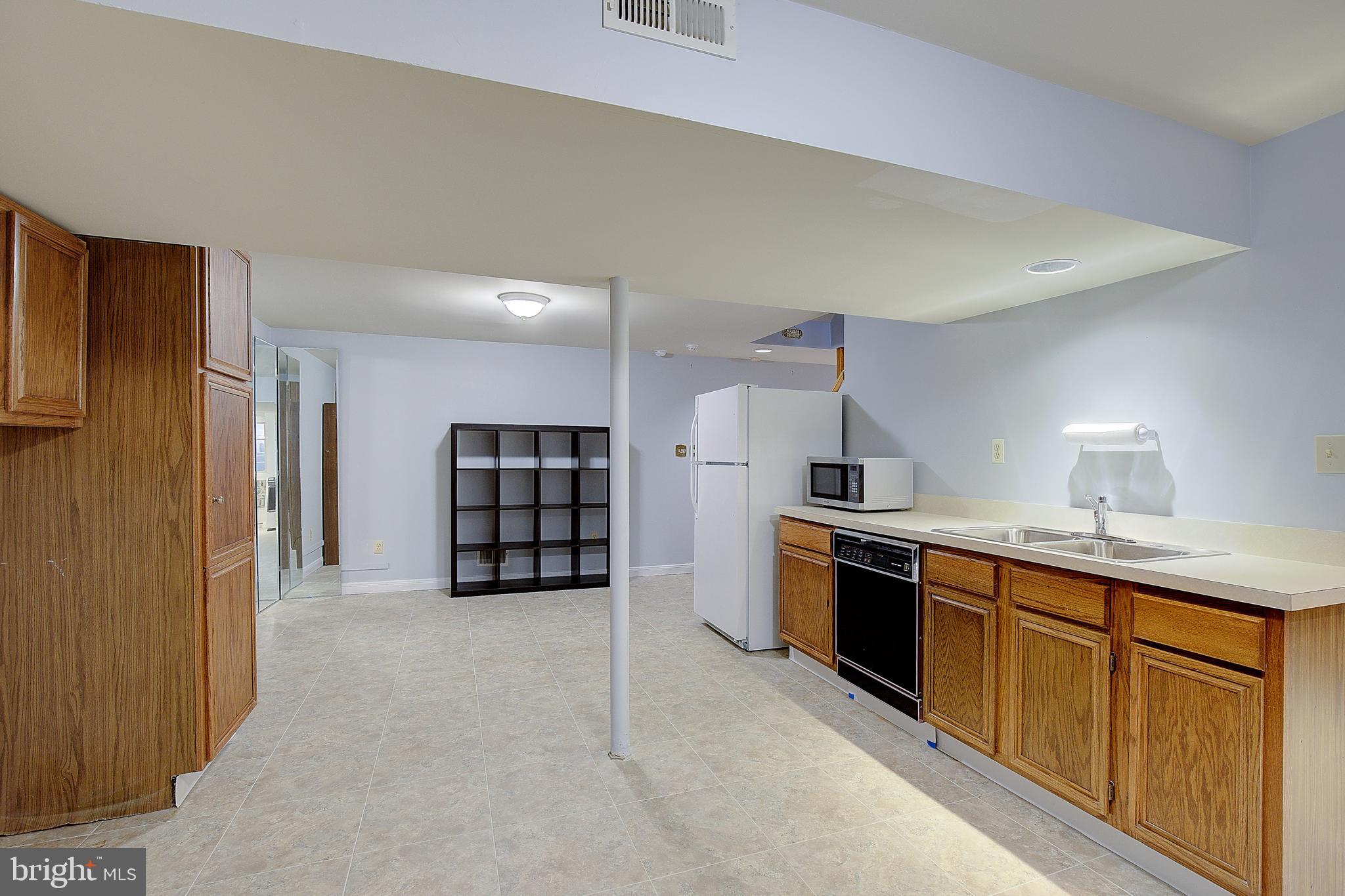 SPRINGFIELD MANOR - Residential