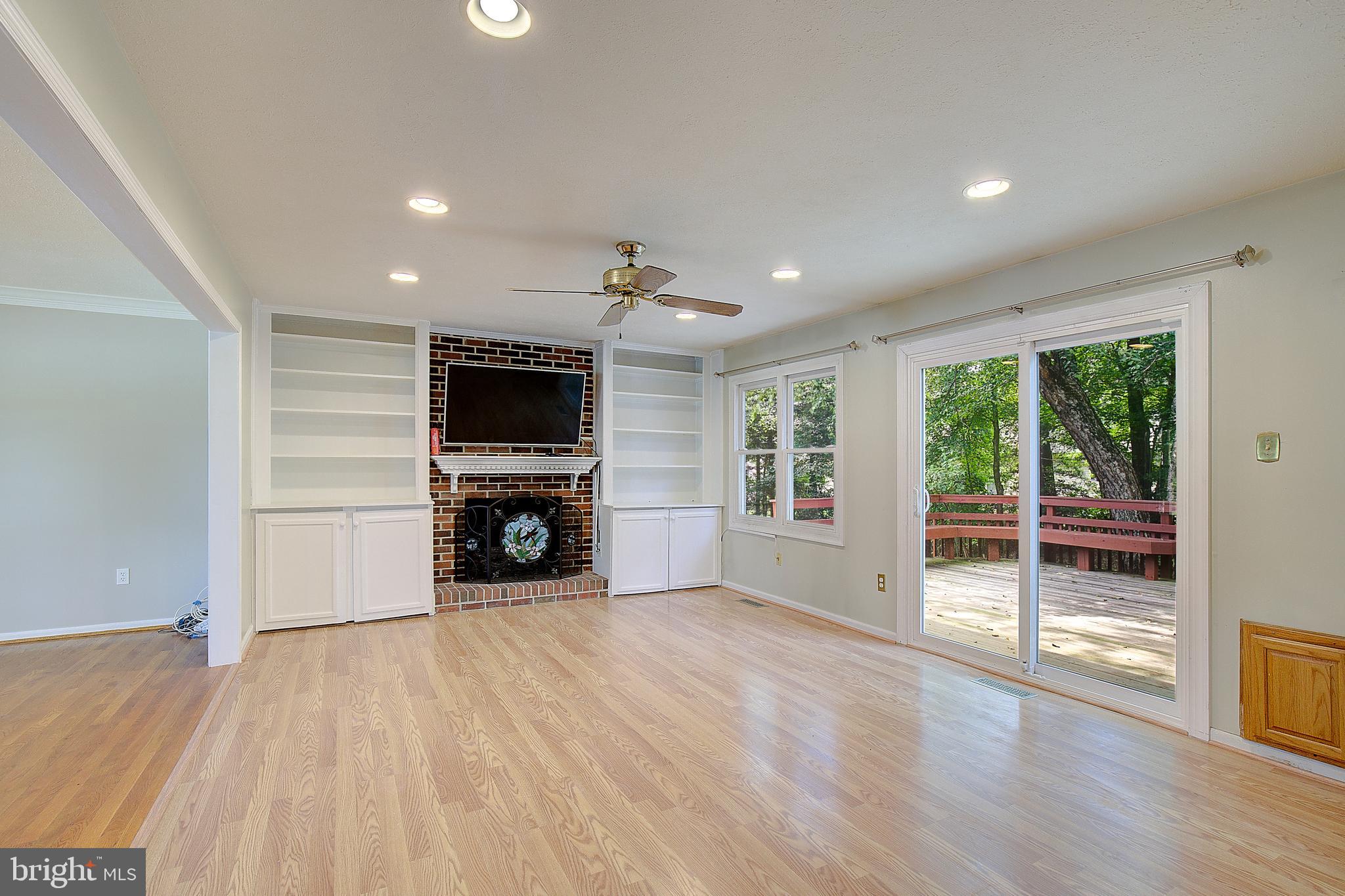 SPRINGFIELD MANOR - Residential