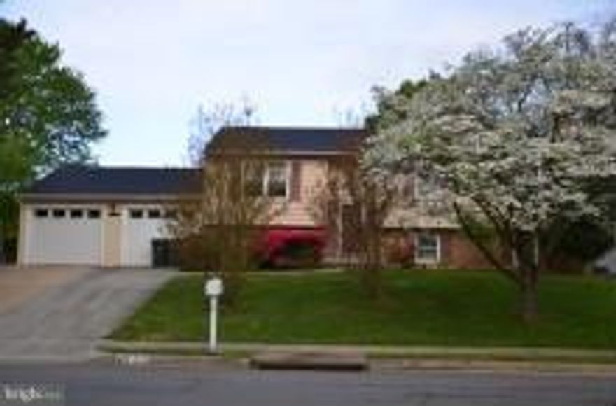 ***  GREAT LOCATION!! NEAR GEORGE MASON UNIVERSITY,   WOODSON HIGH SHOOL, SPLIT FOYER WITH 2 CAR GARAGES, 4 BEDROOMS, 3 BATHS, MANY UPGRADES, HARDWOOD FLOORS, ENERGY A/C, DECK, FENCED BACK YARD OVERLOOKING LARGE OPEN FIELD.W/O  BASEMENT W/FULL BATH,HUGE FAMILY RM & WOOD FIREPLACE.WALK OUT TO PATIO & FRUIT TREES.  PLEASE CALL ANN  FOR APPOINTMENT BEFORE SHOWING.