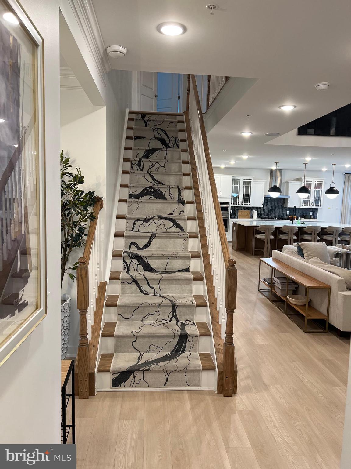 GLENN DALE - Residential Lease