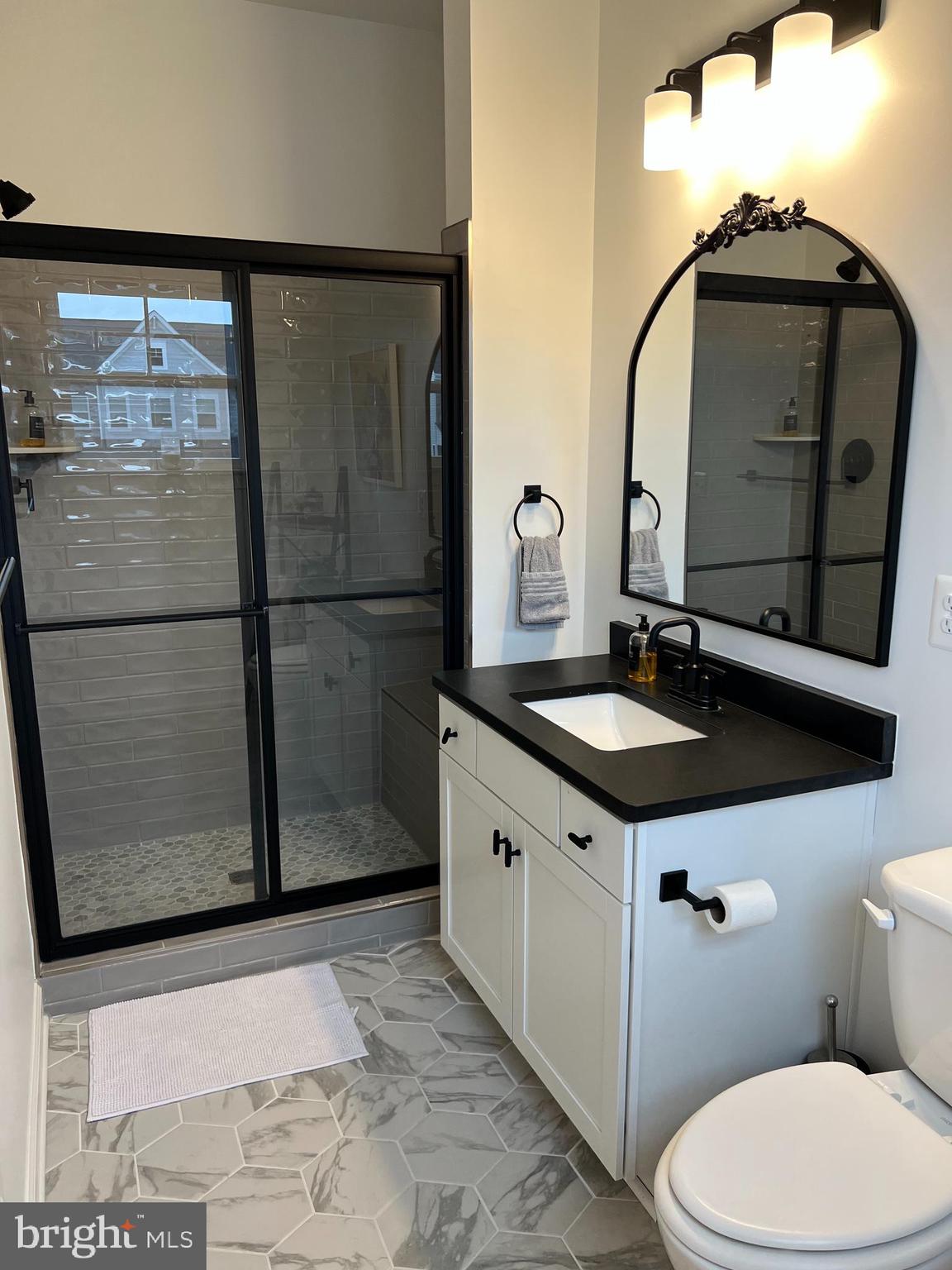 GLENN DALE - Residential Lease