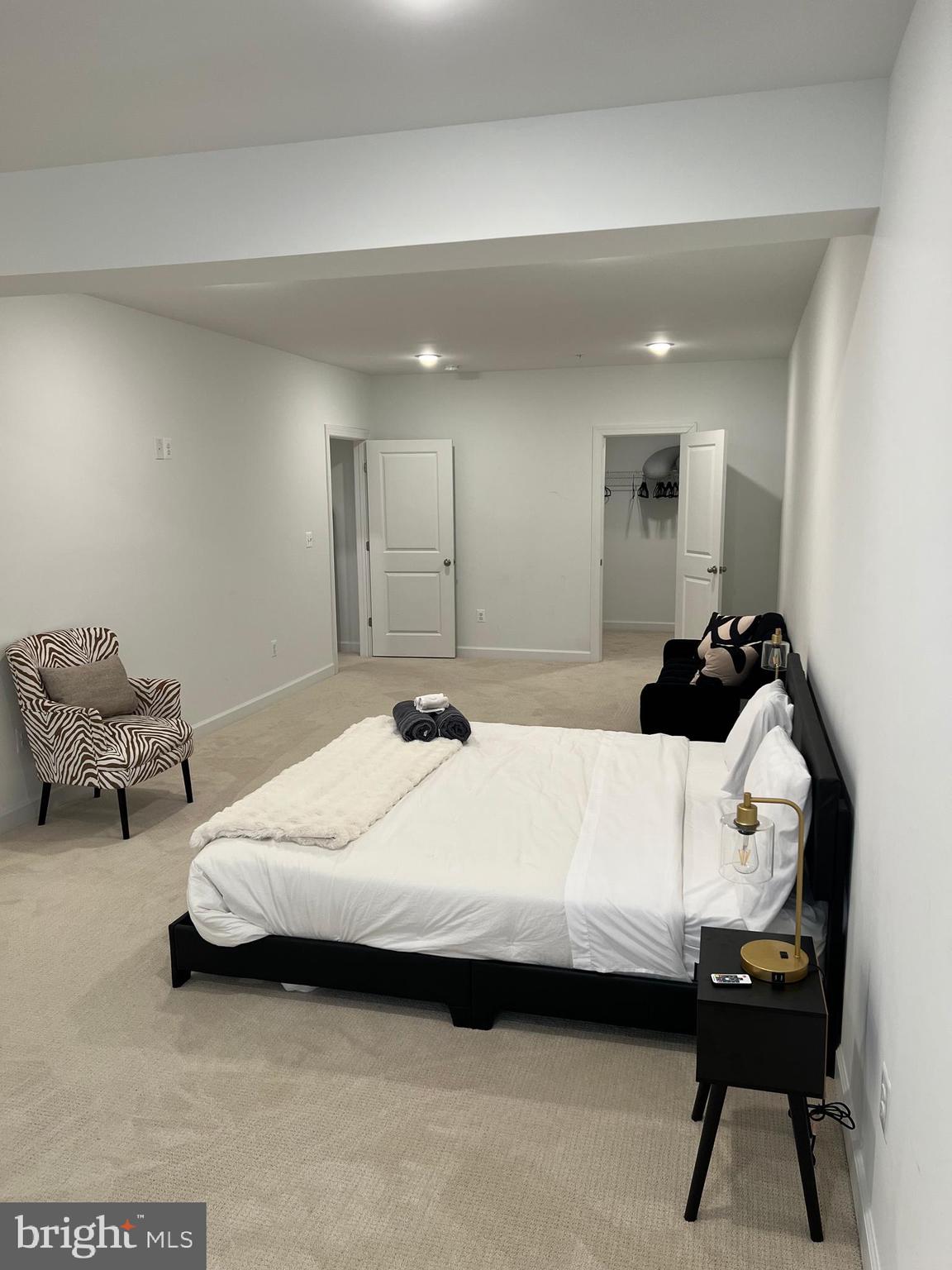 GLENN DALE - Residential Lease