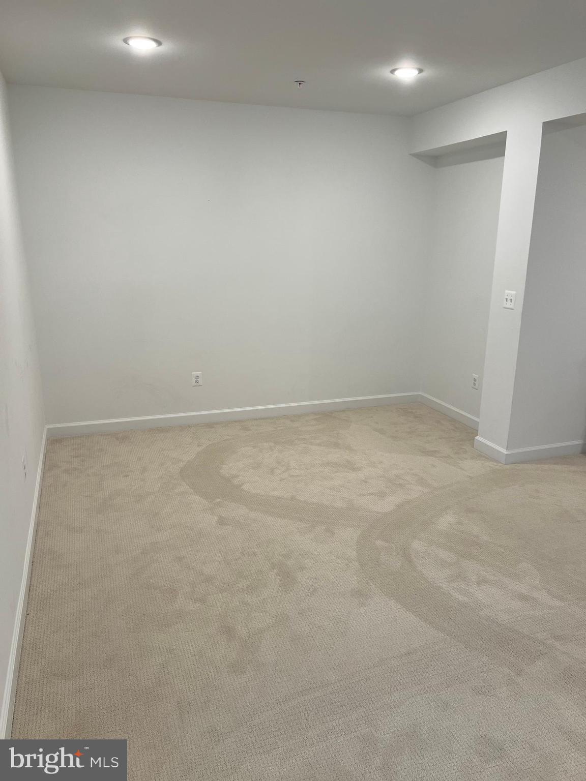 GLENN DALE - Residential Lease