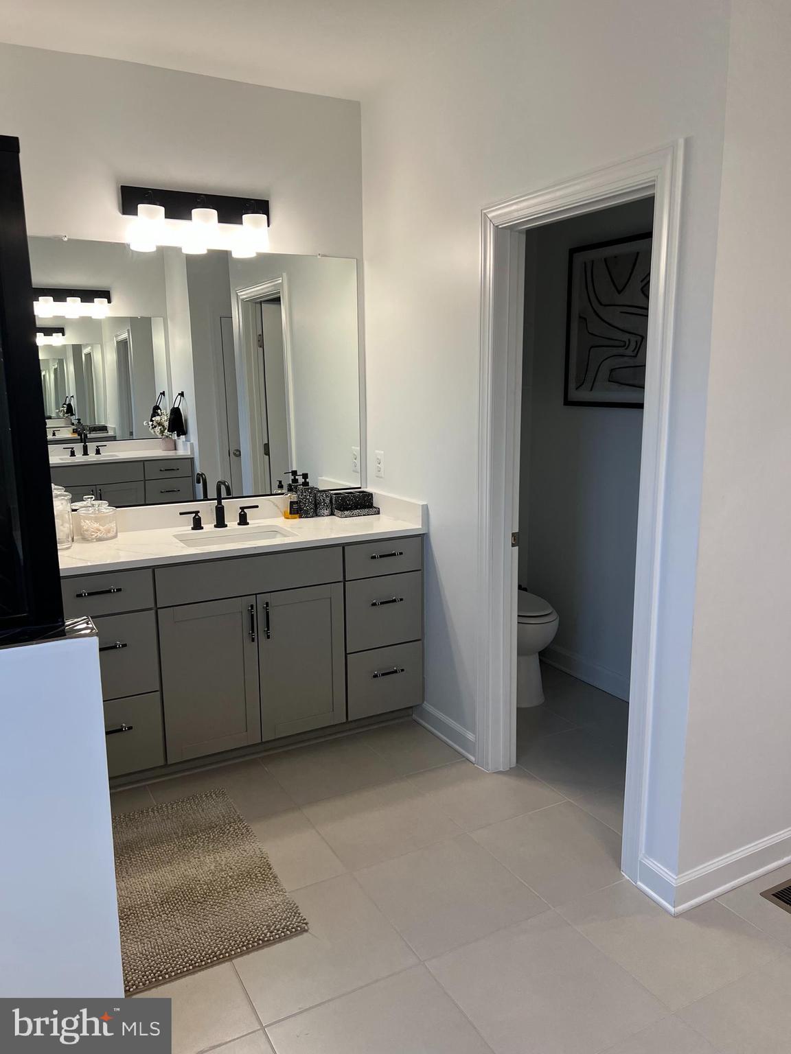 GLENN DALE - Residential Lease