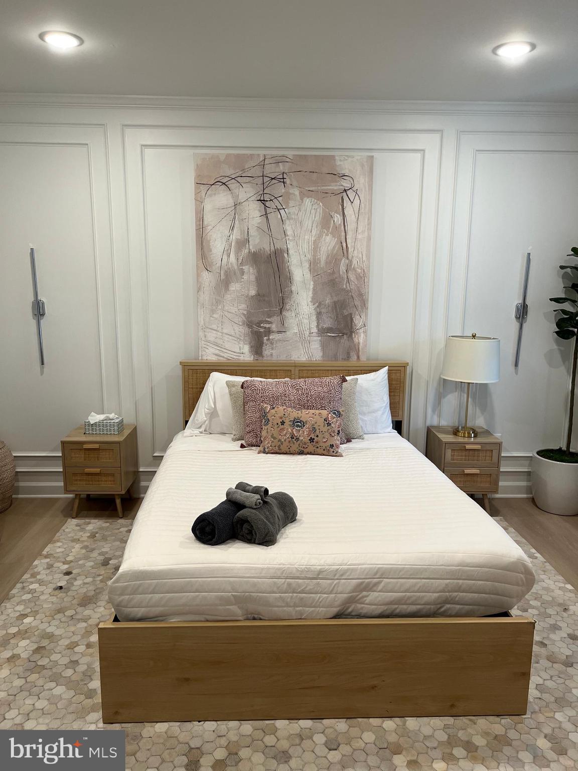 GLENN DALE - Residential Lease