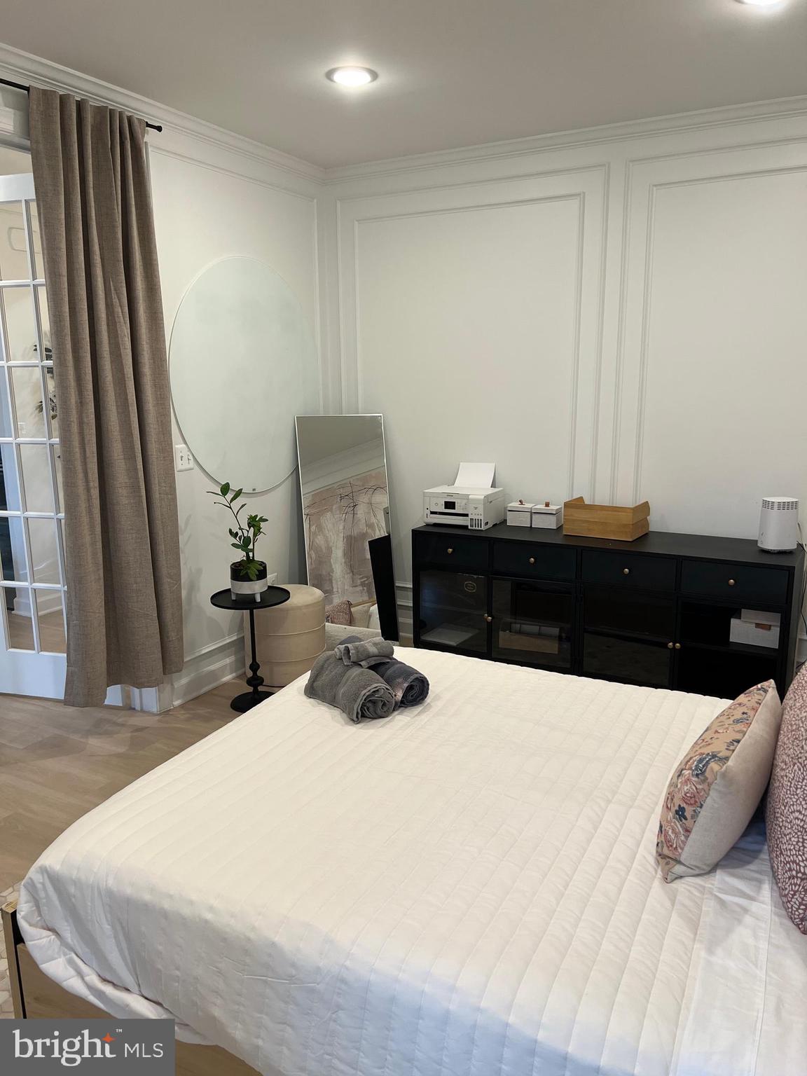 GLENN DALE - Residential Lease