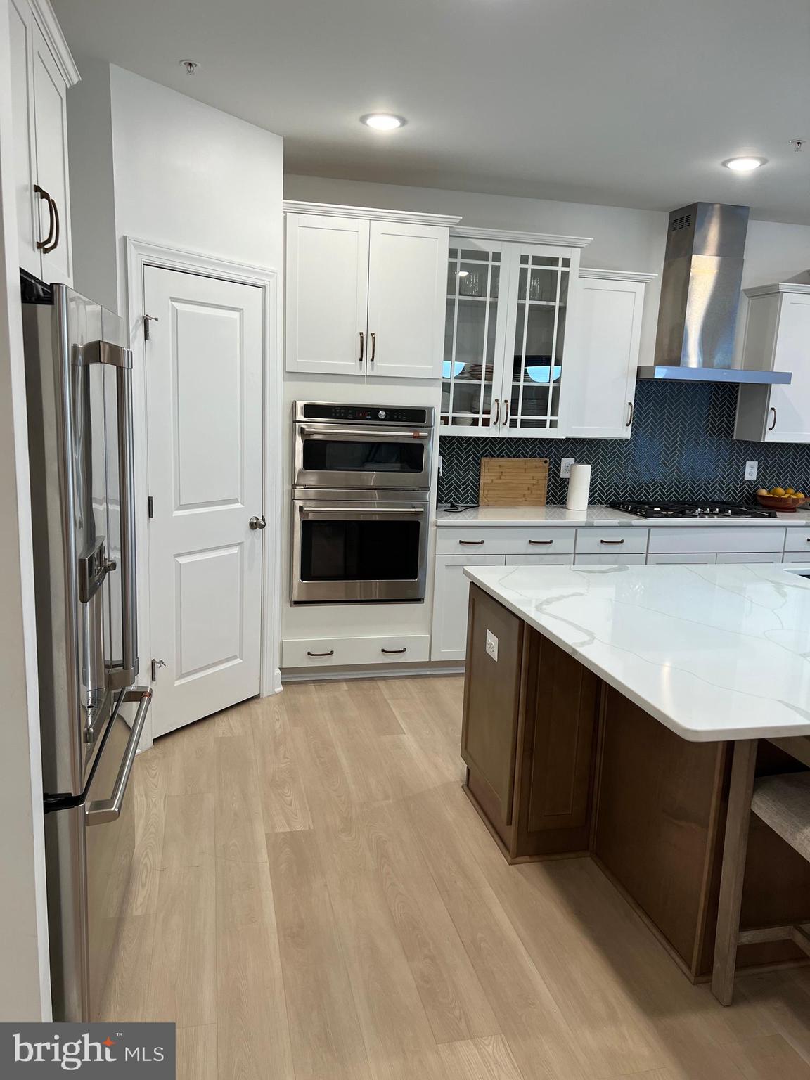 GLENN DALE - Residential Lease