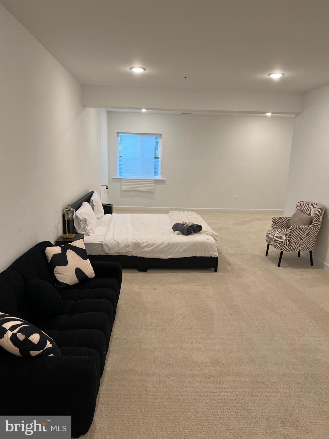 GLENN DALE - Residential Lease