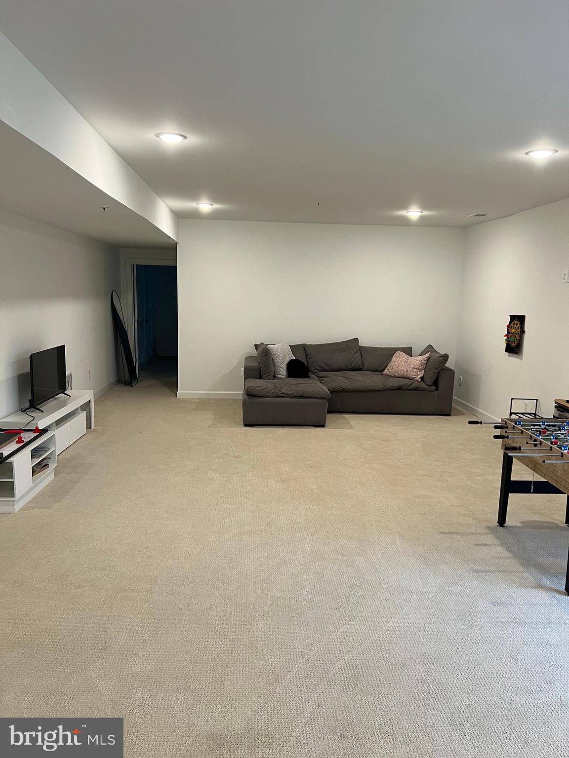 GLENN DALE - Residential Lease