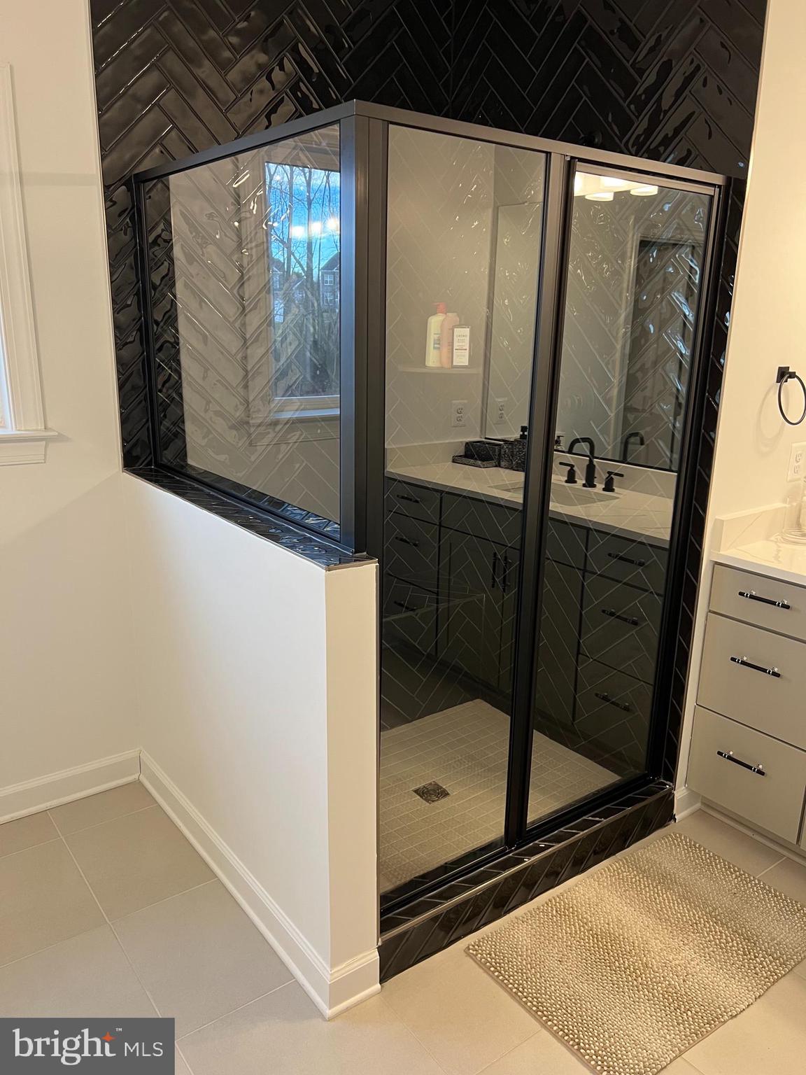 GLENN DALE - Residential Lease