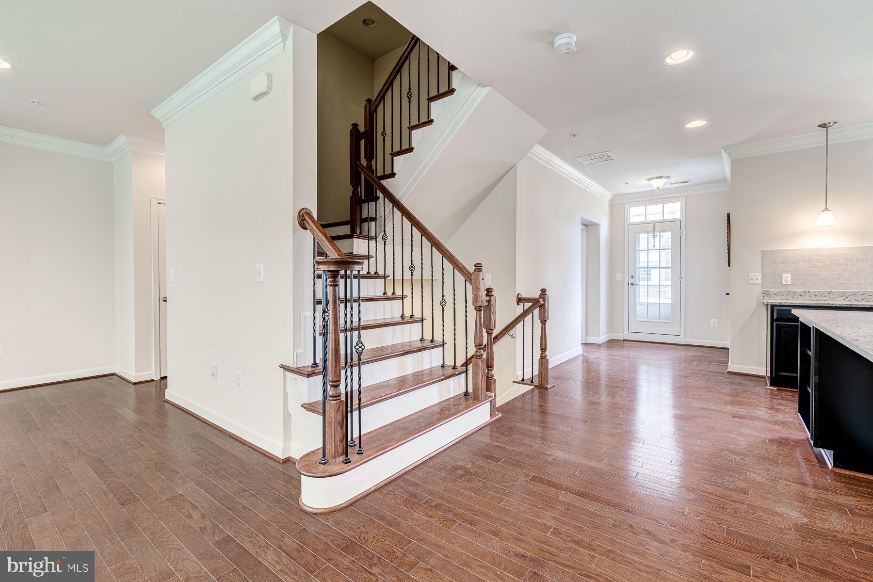 POTOMAC OVERLOOK AT NATIONAL HARBOR - Residential Lease