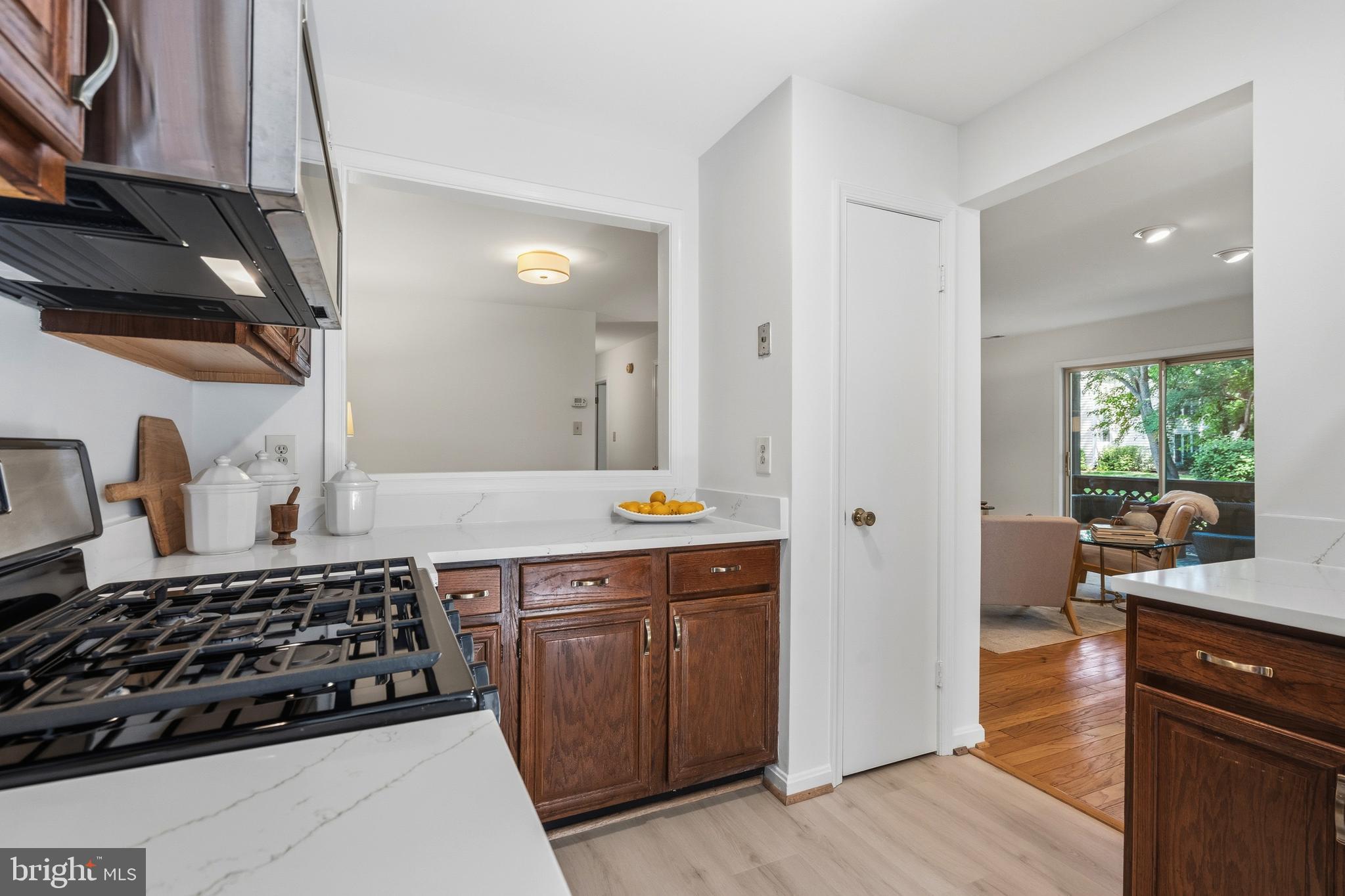 OAKTON TERRACE - Residential