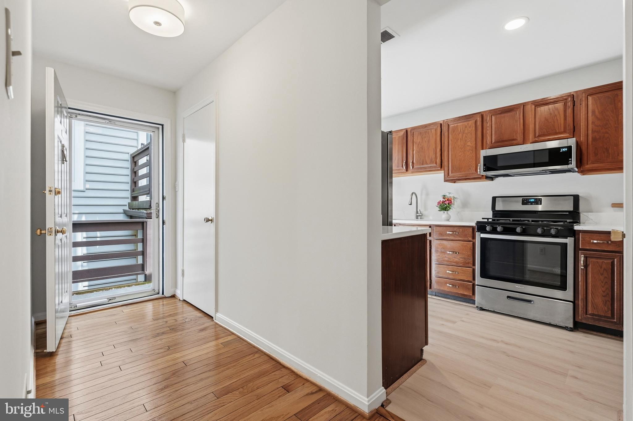 OAKTON TERRACE - Residential
