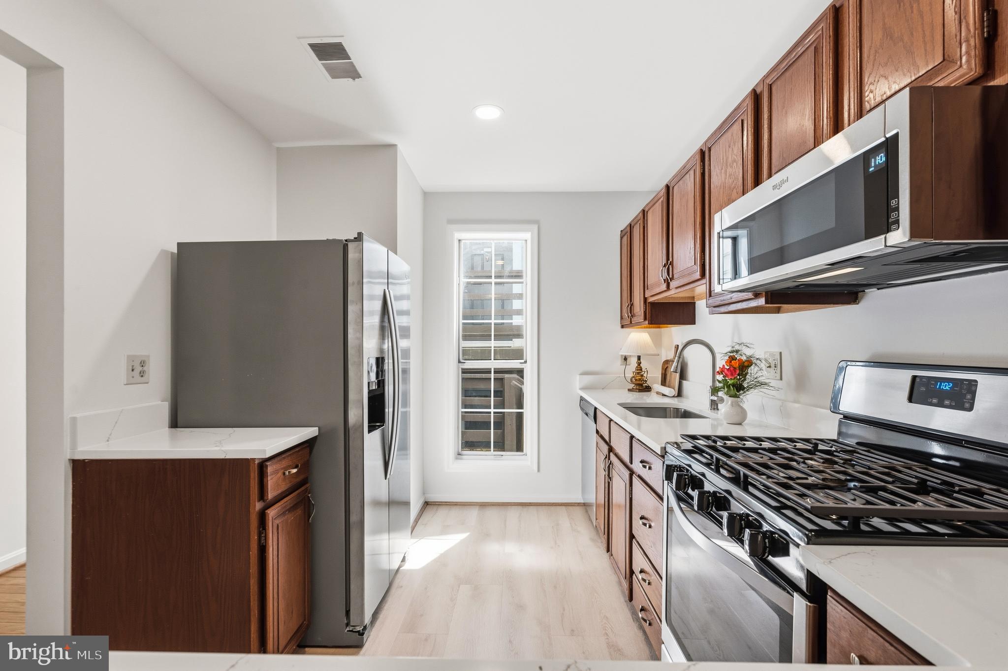 OAKTON TERRACE - Residential