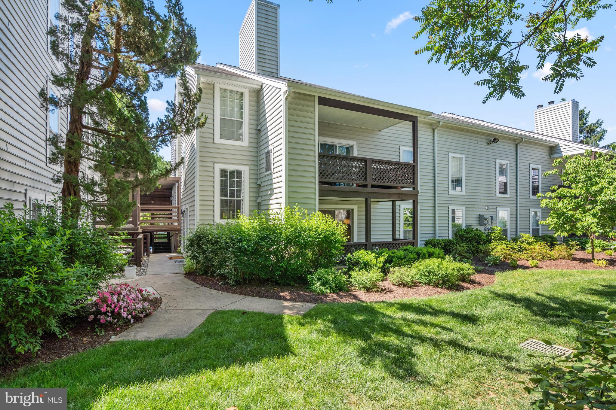 OAKTON TERRACE - Residential